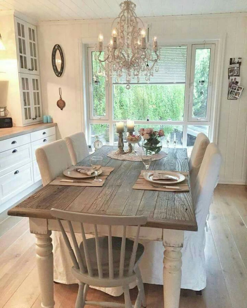 65 Timeless Farmhouse Dining Room Table and Decorating Ideas - Page 60